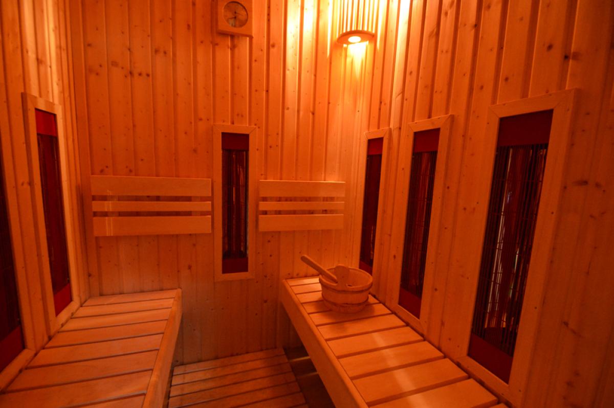 bvl_hen_08_sauna